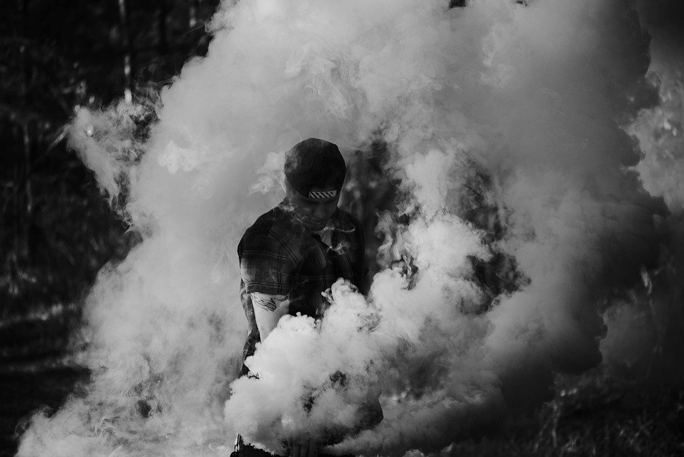 What Did The First Vape Look Like？
